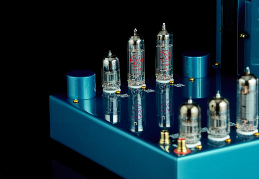 Stereo 021c Atlantis Blue 22568 small
