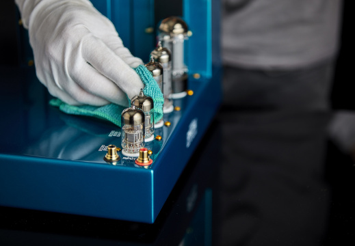 Stereo 021c Atlantis Blue AP014837 small