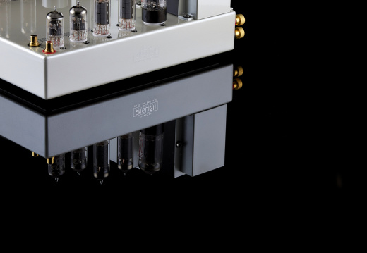 English Acoustics Stereo 21c Porsche Pearl White 04.02.2021 AP017907