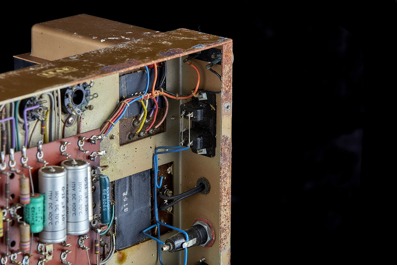 Stereo 21C_Golden Leak Restoration_22506_small.jpg