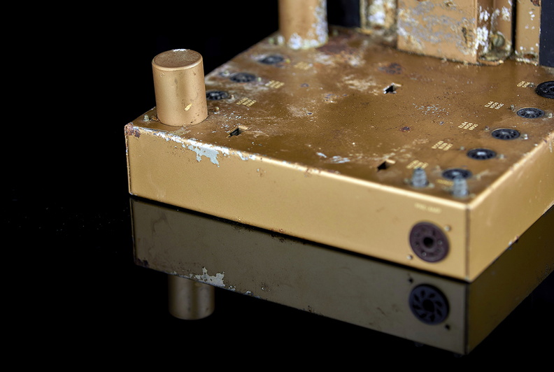 Stereo 21C_Golden Leak Restoration_AP014723_small.jpg